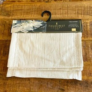 Fieldcrest Luxury Table Runner
